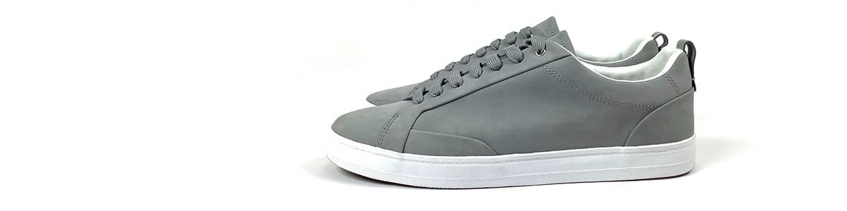 スニーカーの宅配クリーニング